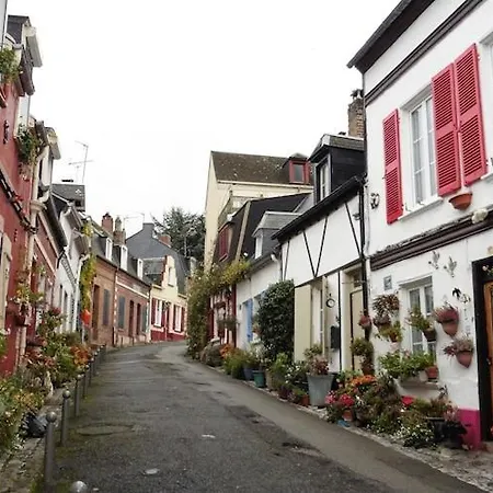 Holiday home Townhouse Near Bay Of Somme And Norman Beaches, Cleaning Included Rieux (Seine-Maritime)